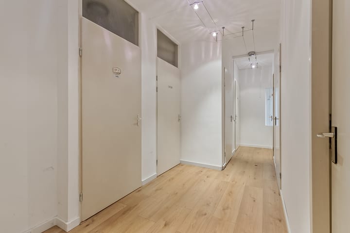 Photo 8 of Poolzeestraat 15