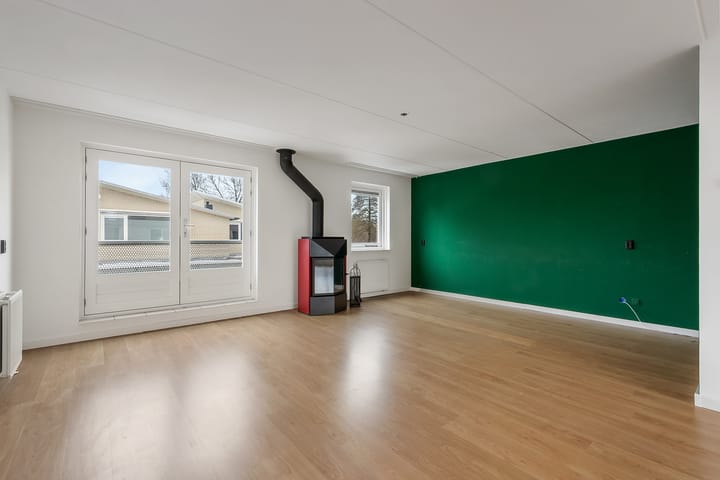 Photo 15 of Poolzeestraat 15