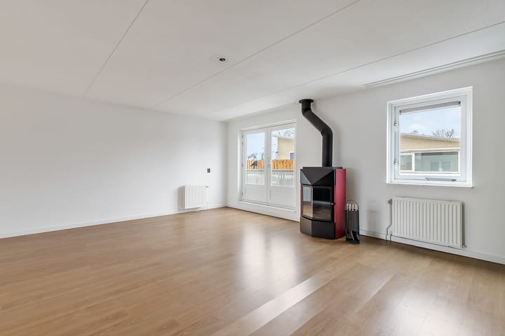 Photo 16 of Poolzeestraat 15