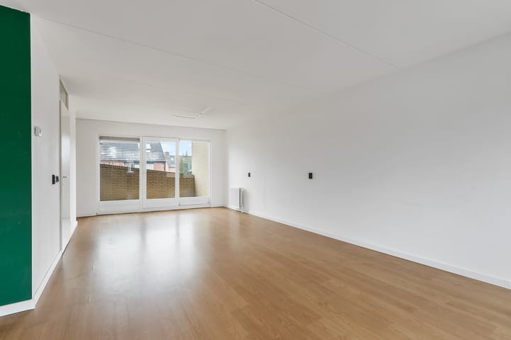 Photo 17 of Poolzeestraat 15