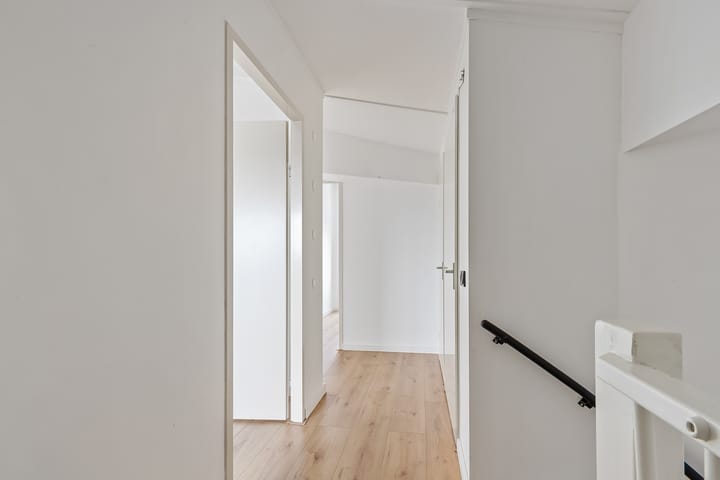 Photo 22 of Poolzeestraat 15