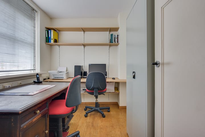 Foto 12 van Voorstraat 8