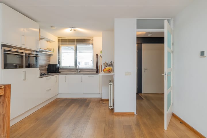 Photo 17 of Burgemeester Hermanslaan 11