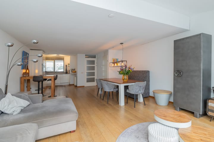 Photo 14 of Burgemeester Hermanslaan 11