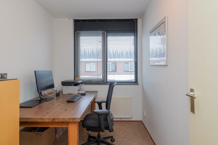 Photo 20 of Burgemeester Hermanslaan 11