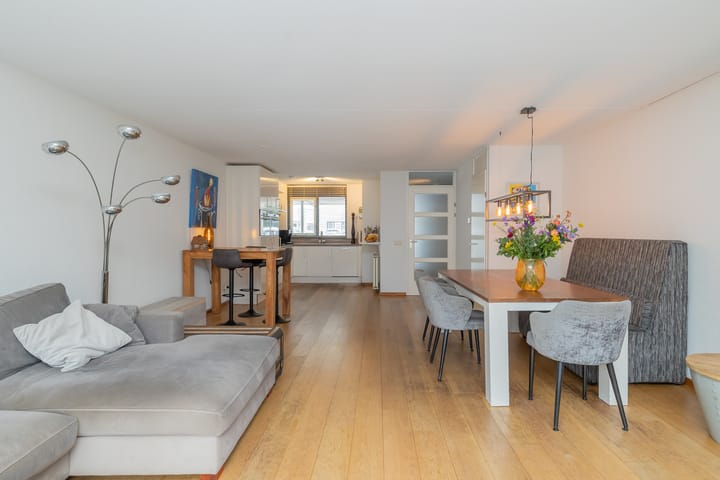 Photo 15 of Burgemeester Hermanslaan 11