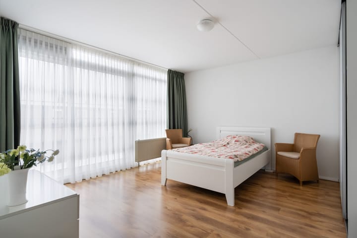 Foto 4 van Emmaplein 194