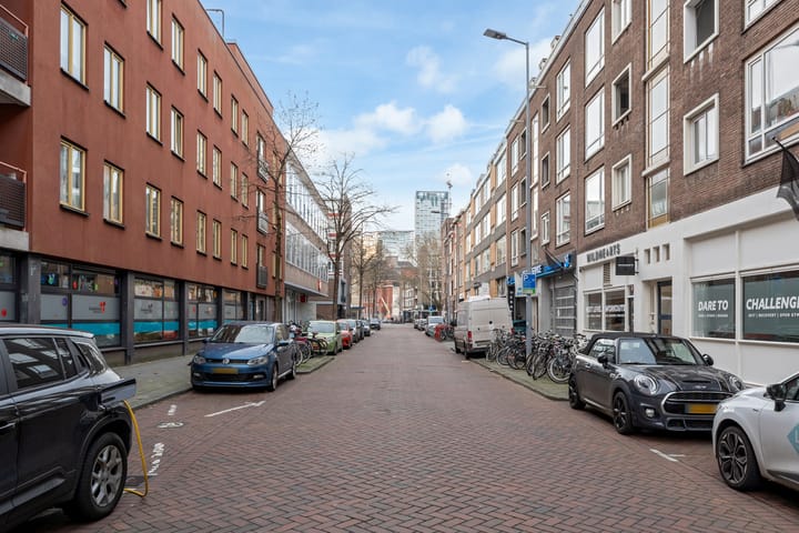 Foto 18 van Bredestraat 15-C