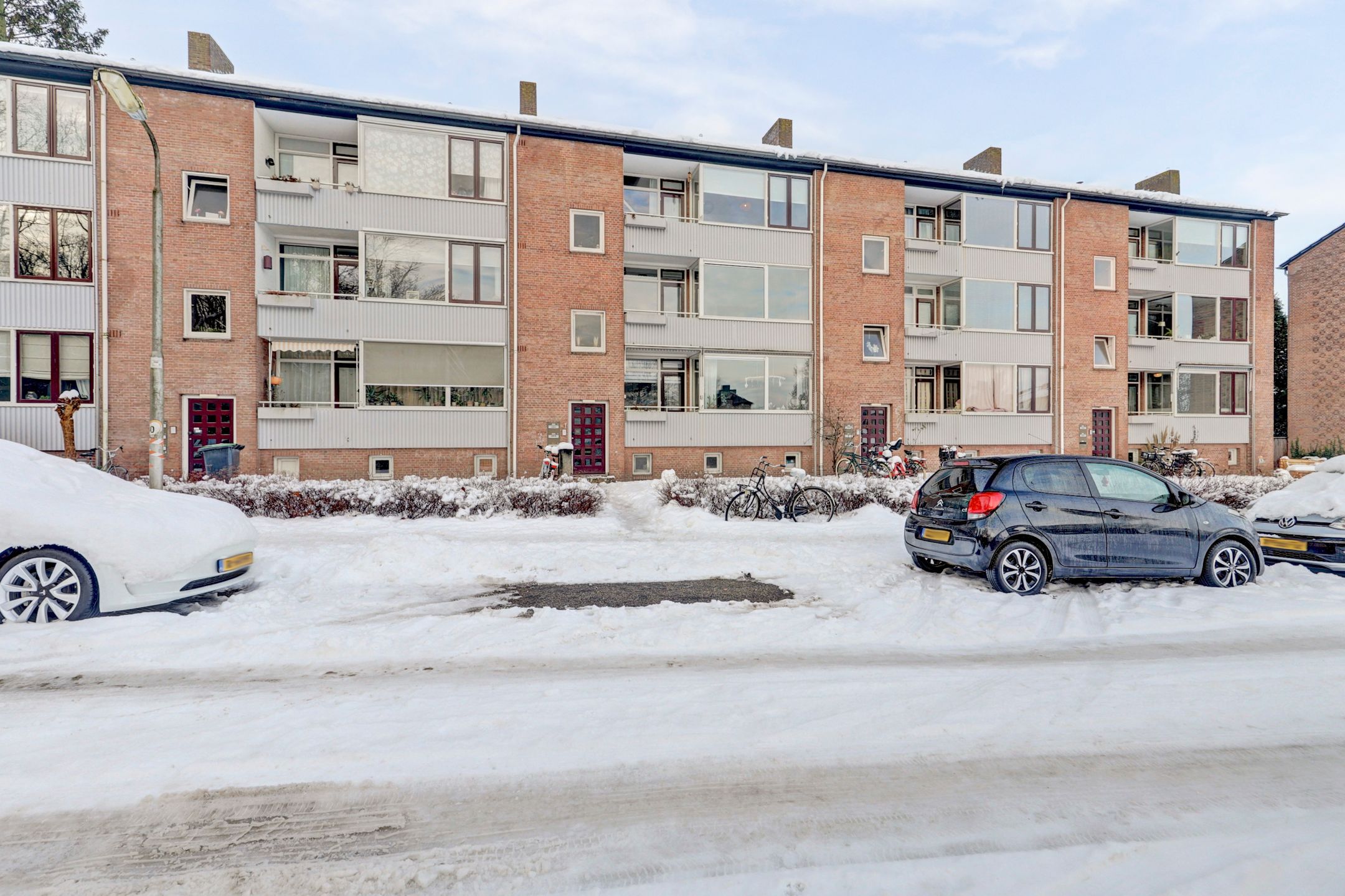 Buying a house in The Netherlands., Raumurstraat 29-B