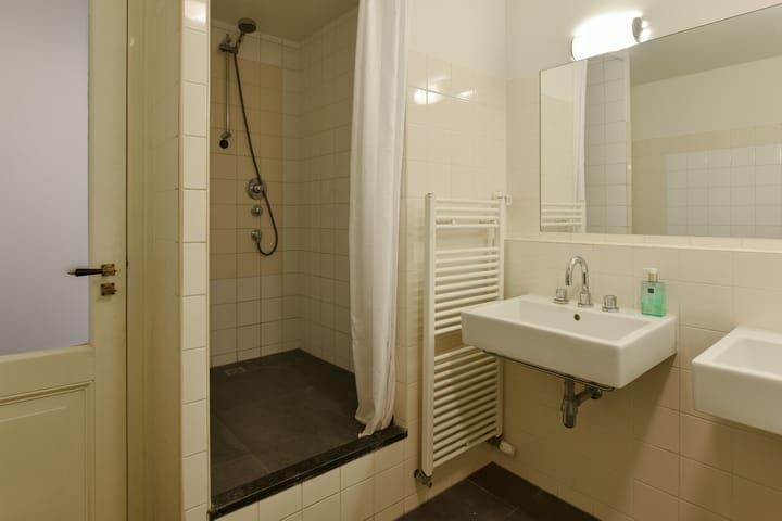 Photo 20 of Plantage Middenlaan 84-H