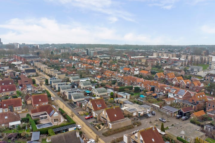 Foto 32 van Anna Blamanlaan 10