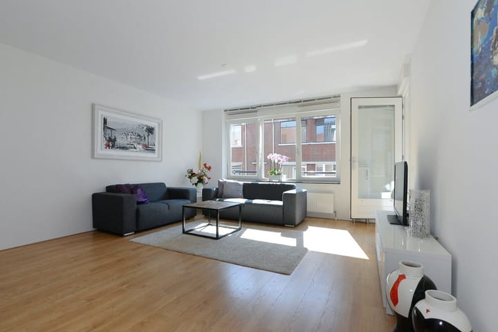 Photo 3 of Graaf Florisstraat 33