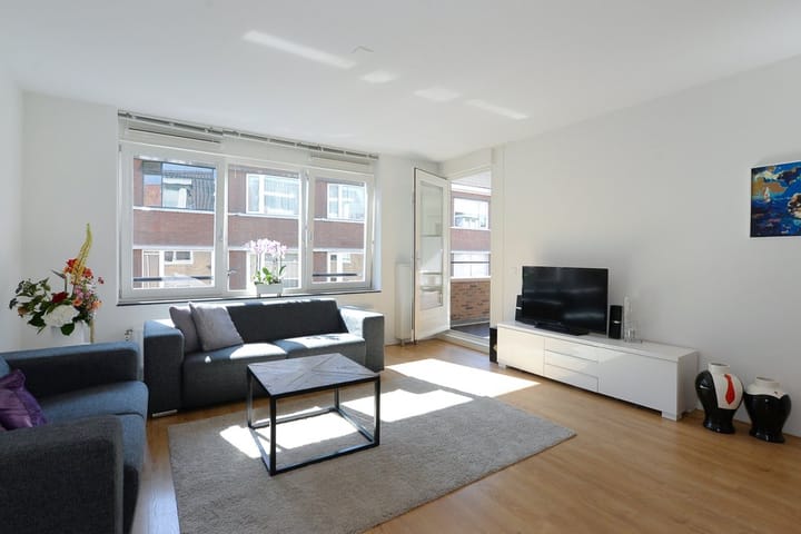 Photo 4 of Graaf Florisstraat 33