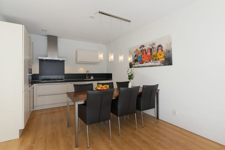 Photo 8 of Graaf Florisstraat 33