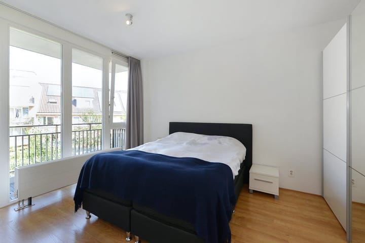 Photo 11 of Graaf Florisstraat 33