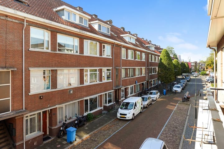 Photo 30 of Graaf Florisstraat 33