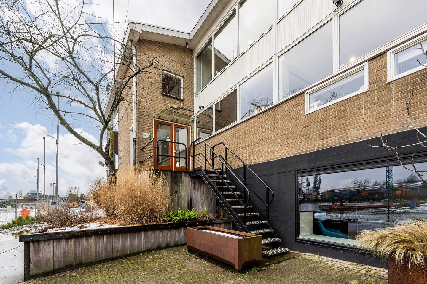 Bekijk foto 1 van Nieuwendammerdijk 538