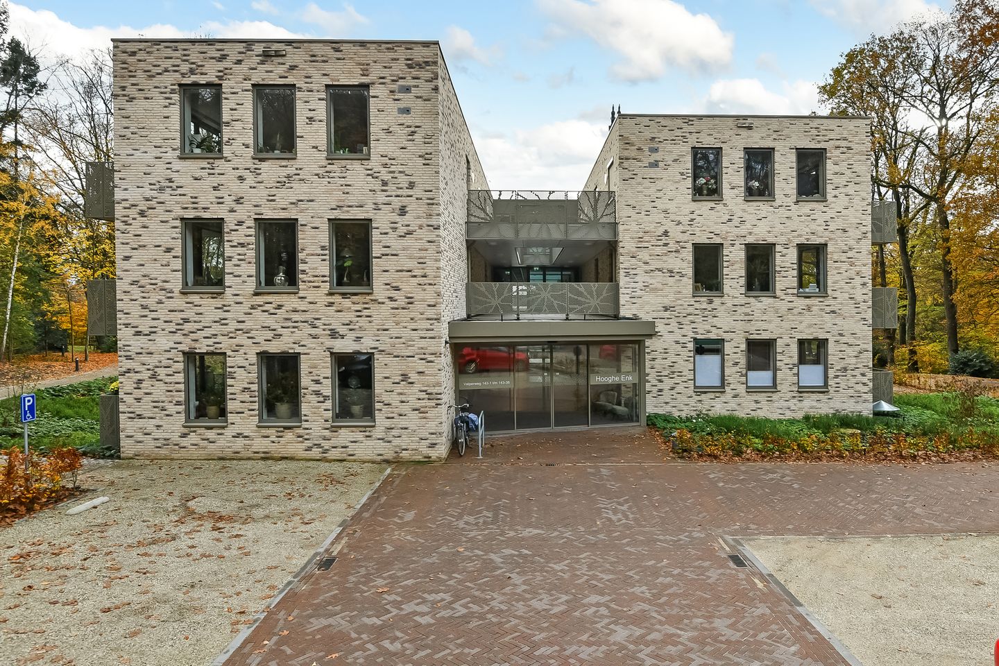 View photo 1 of Velperweg 143-D