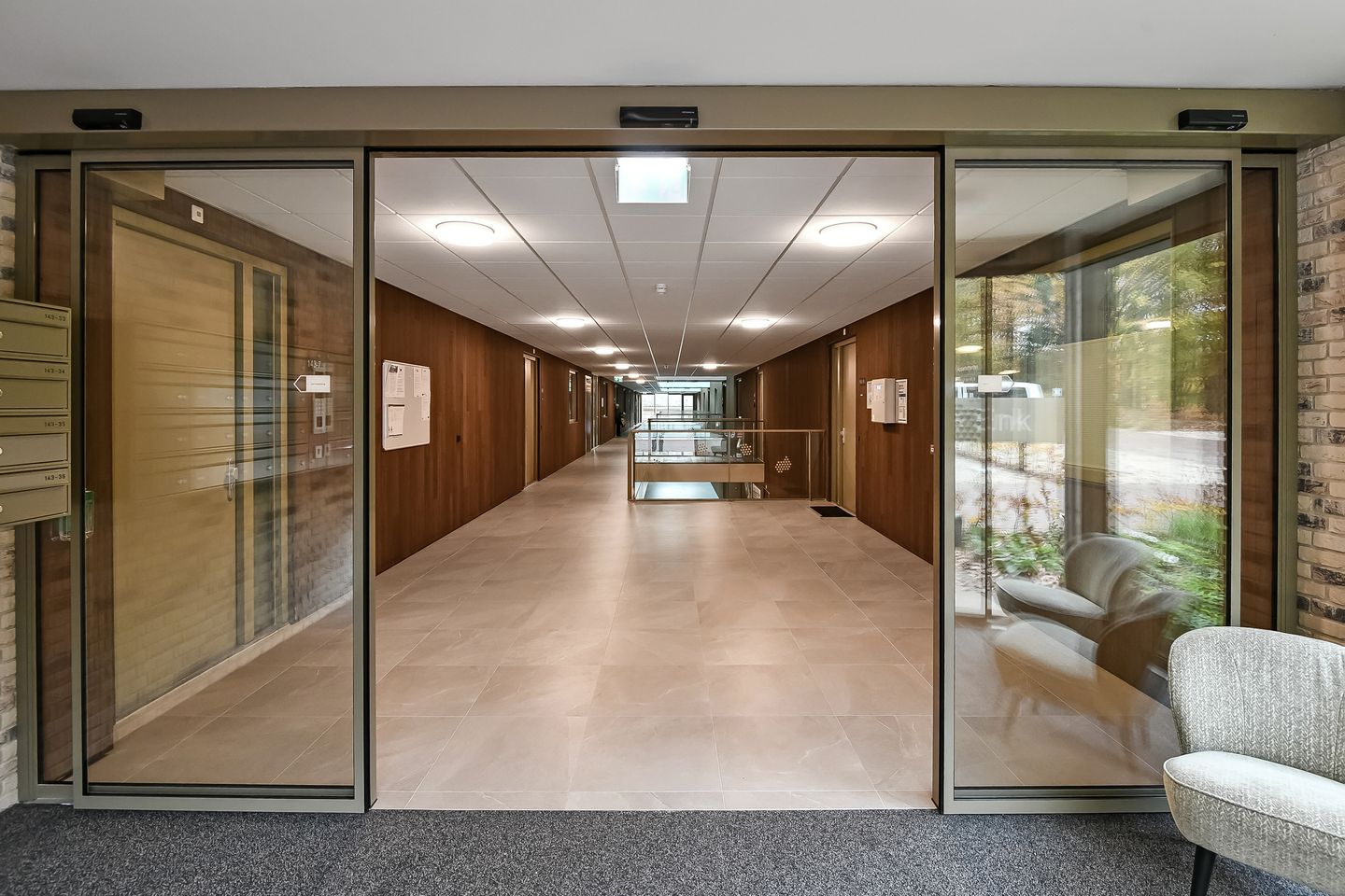 View photo 2 of Velperweg 143-D