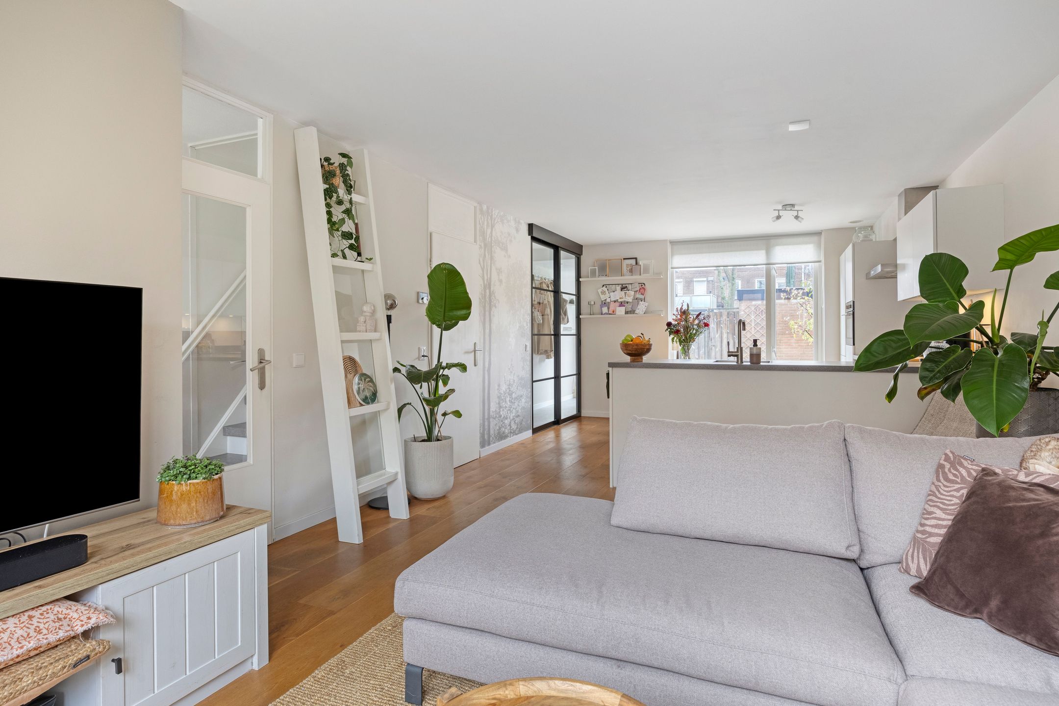 Photo 9 of Jonkerstraat 10