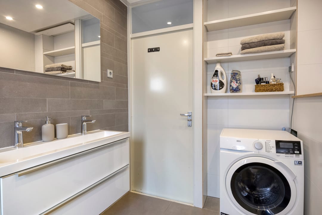 Photo 22 of Jonkerstraat 10