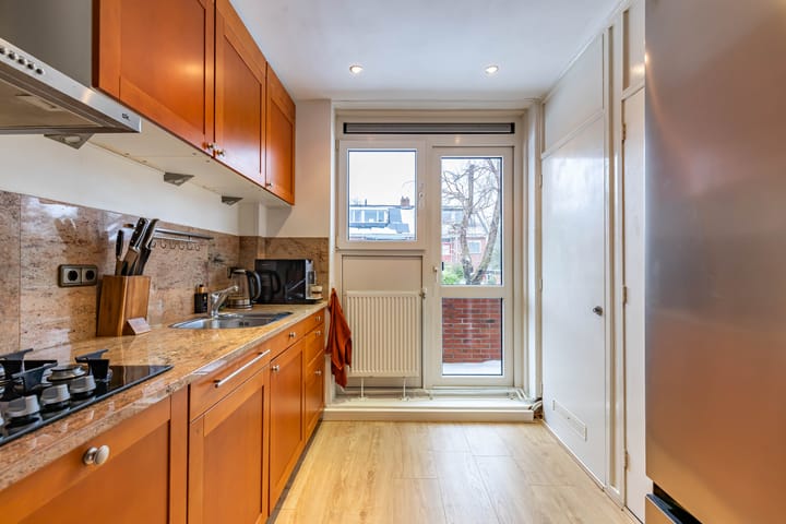 Foto 15 van Madame Curiestraat 16