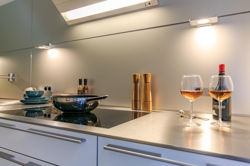 Photo 8 of Doezastraat 10-B