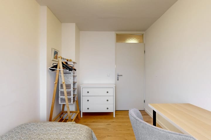 Foto 18 van Joost van den Vondelstraat 18