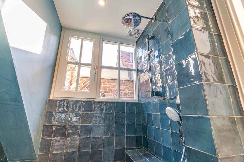 Photo 23 of Doezastraat 10-B