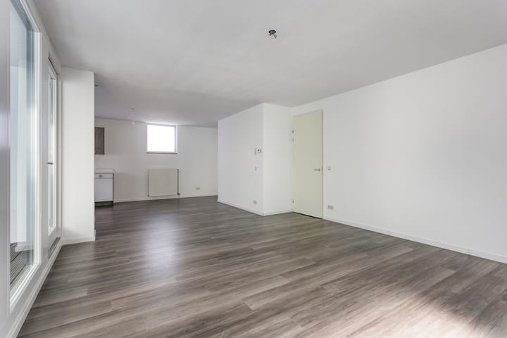 Photo 12 of Herdenkingsplein 50-B