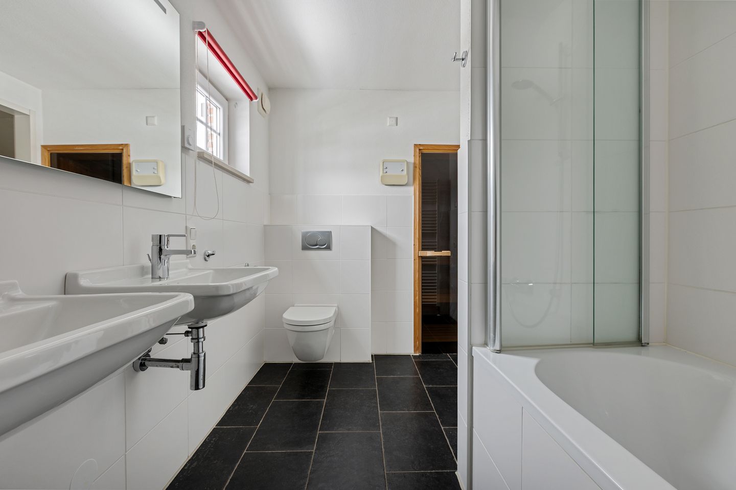 Photo 4 of Buitenhof de Leistert 15