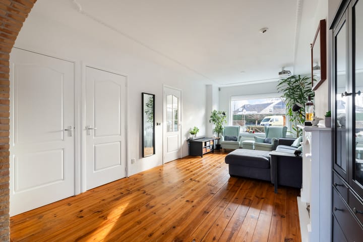 Photo 10 of van Alkemadestraat 23