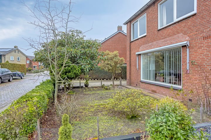 Foto 33 van IJsbaanstraat 5