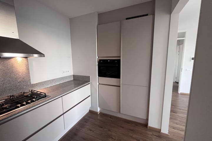 Photo 12 of Stationsplein 27