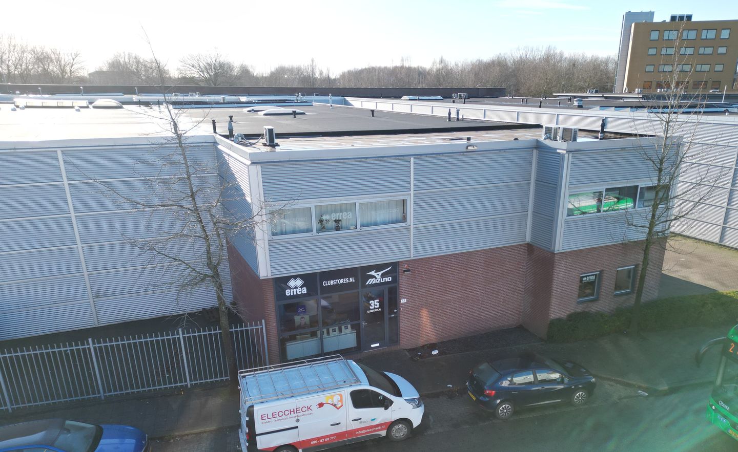 View photo 1 of De Plaats 35