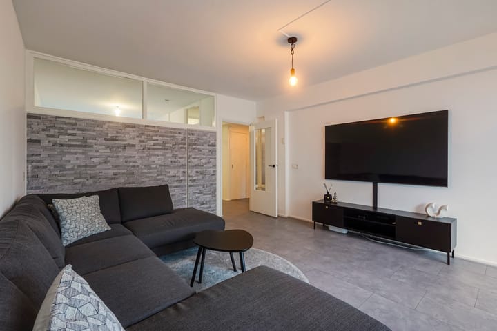 Foto 17 van Uitgeeststraat 50