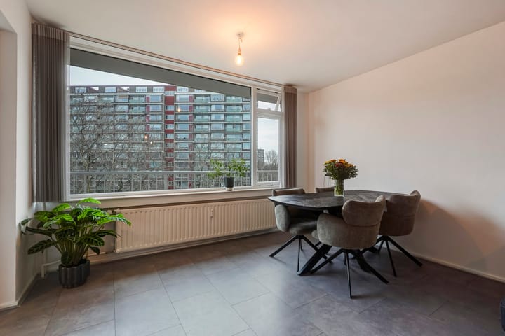 Foto 16 van Uitgeeststraat 50