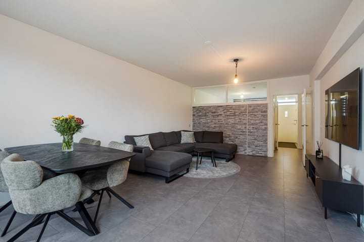 Foto 18 van Uitgeeststraat 50