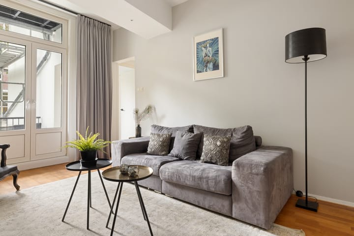 Foto 8 van Pieter Cornelisz. Hooftstraat 151-H