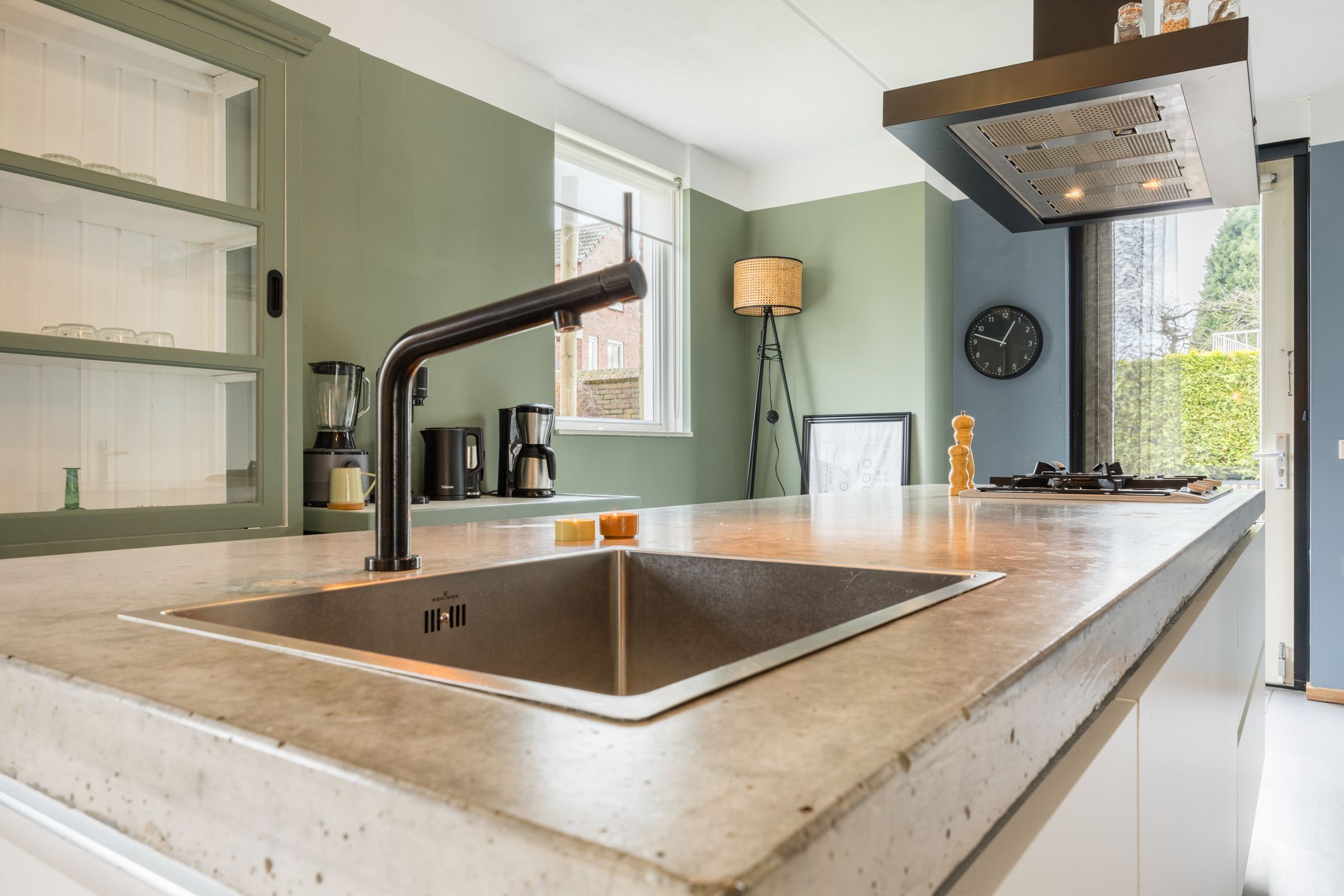 Foto 12 van Liesmortel 1-B