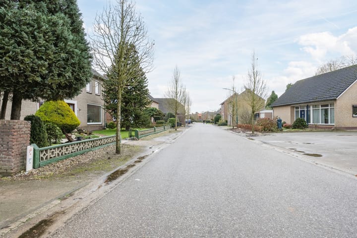 Foto 32 van Liesmortel 1-B