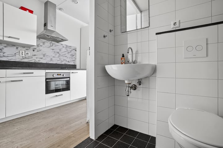 Photo 18 of Welnastraat 287