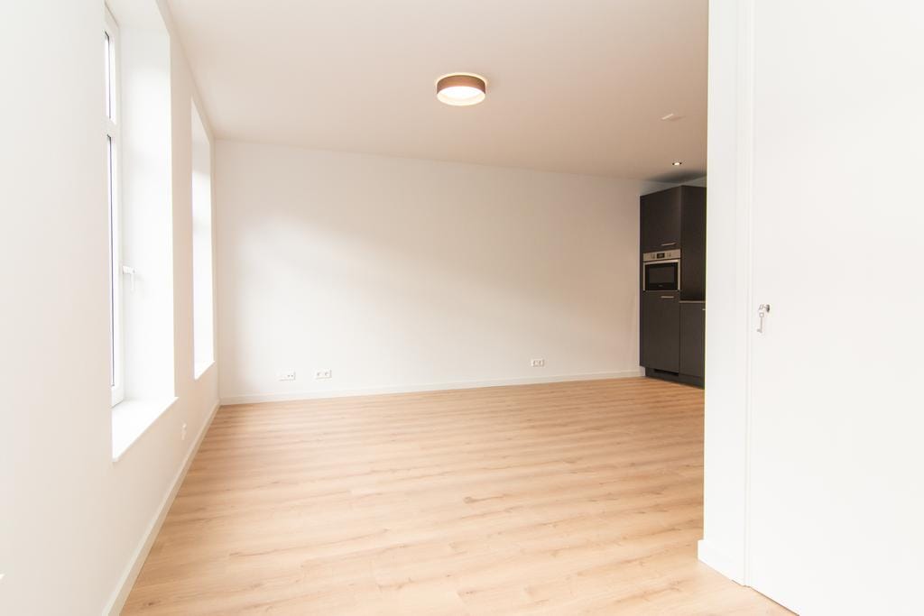 Photo 5 of Burmanstraat 29-1