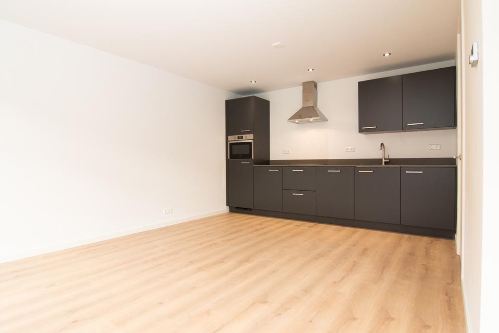 Photo 6 of Burmanstraat 29-1