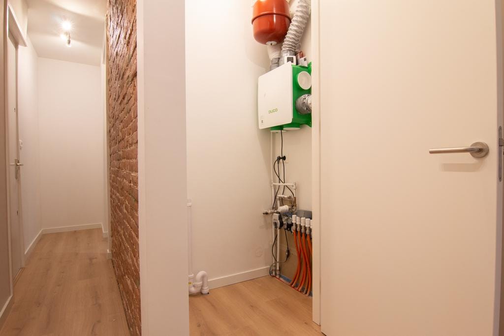 Photo 18 of Burmanstraat 29-1