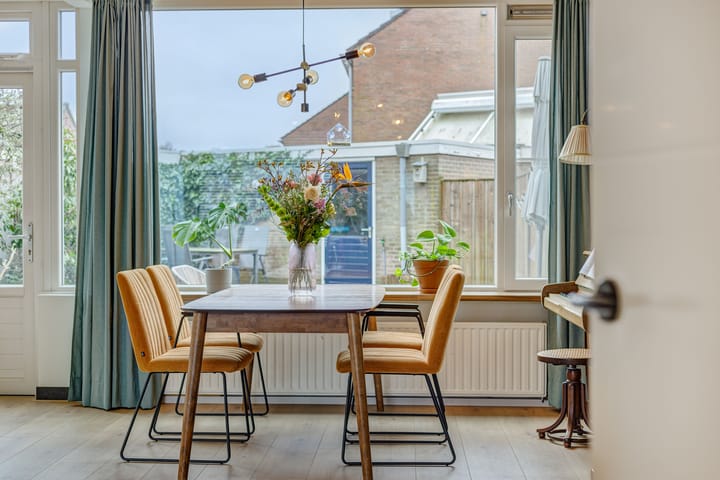 Photo 5 of Raadhuisstraat 102