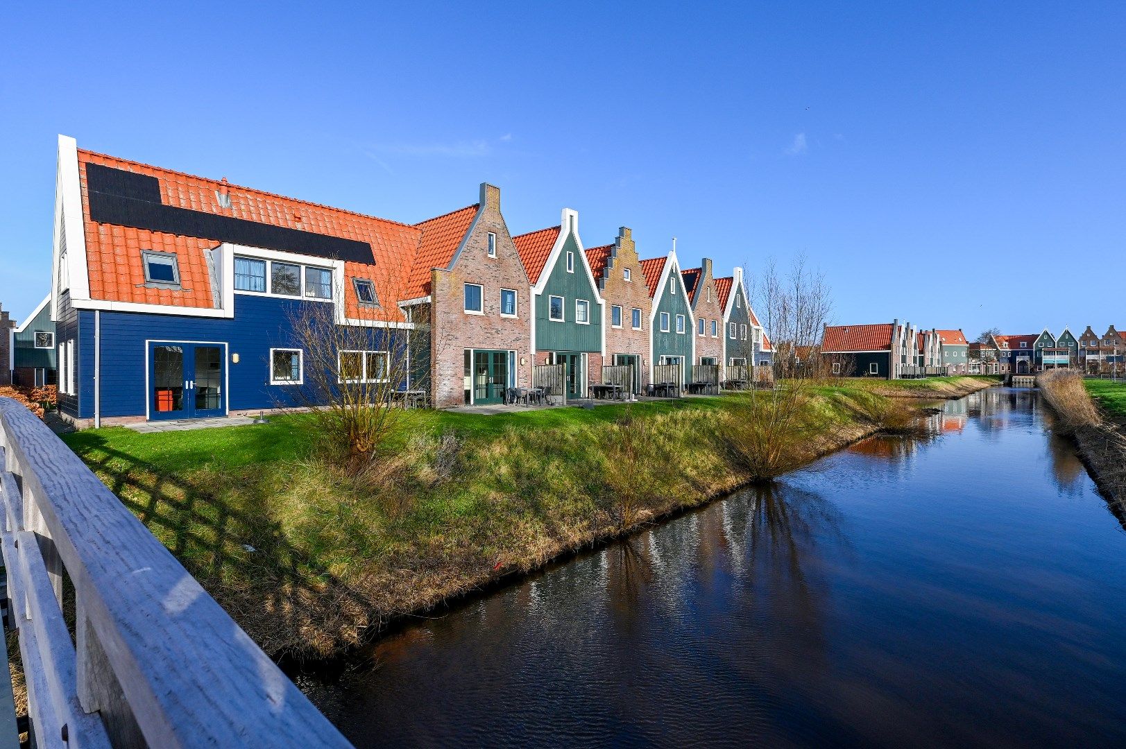 2-bedroom freehold villa in Volendam — photo 1 of 5