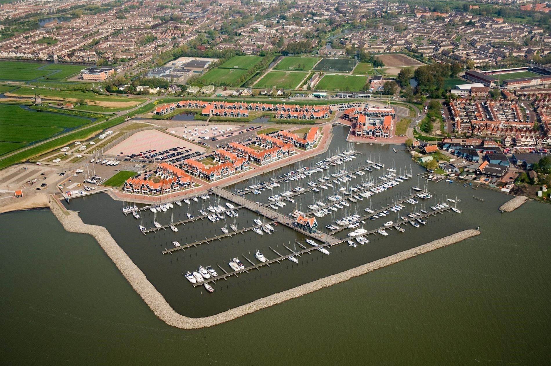 2-bedroom freehold villa in Volendam — photo 3 of 5