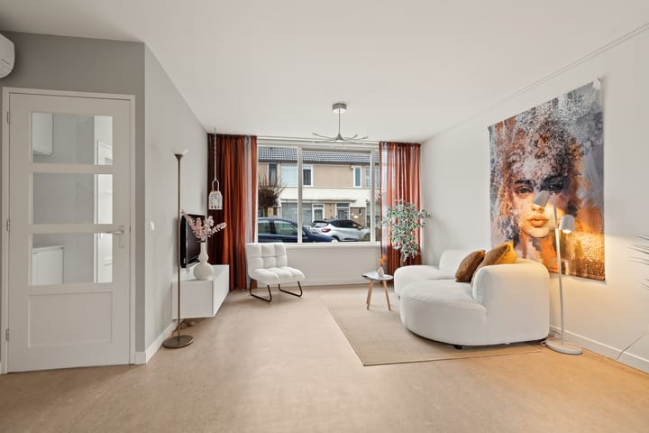 Foto 8 van Ananasstraat 11