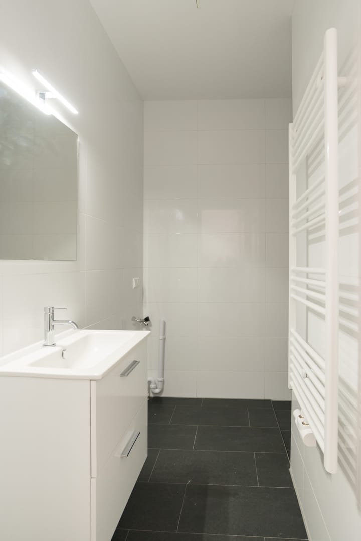 Photo 18 of Nickeriestraat 46-1